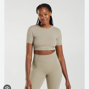 🦈Gymshark’s X Whitney Simmons Crop Top🦈